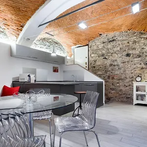 On The Side Apartment Lake Como